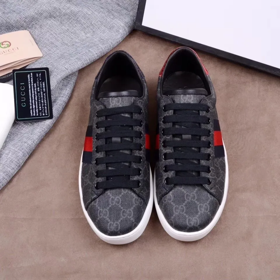 👟👟Ex-factory price 420👟👟 Newly upgraded high version of men's and women's wear, (GUCCI) official website's latest casual and fashionable couple shoes, hot style The style is simple and elegant, exclusive for couples. Unique official website latest brand elements 👑 original Gucci decoration, fashionable and generous, original material cowhide ✅ sheepskin lining, official website designated wear-resistant casual outsole, real-life photos of classic models in the counter, women's 35-40, men's 38--44 sizes